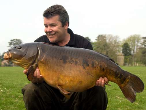 It's forties galore as the B5 banks yet another big UK brace!